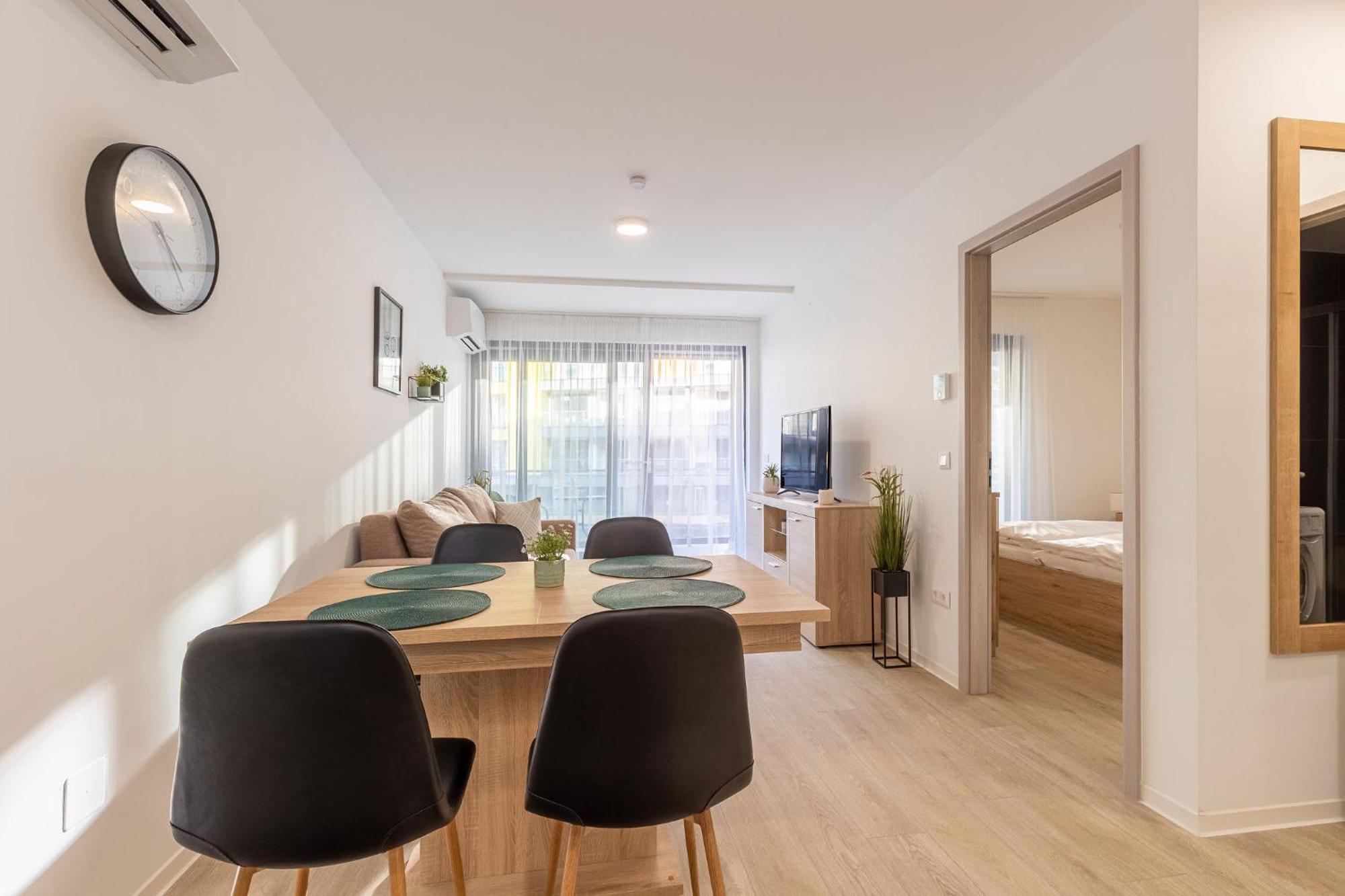 Casa Romana Apartmanok Siofok By Bltn Екстер'єр фото